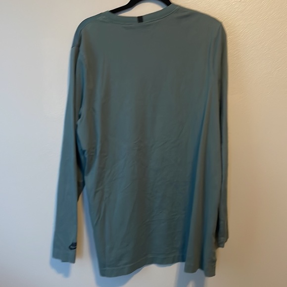 Nike Classic Long Sleeve Shirt - Picture 2 of 6